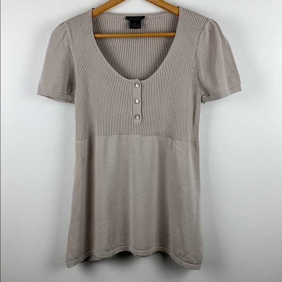 Escapade Blouse - Picture 3 of 6